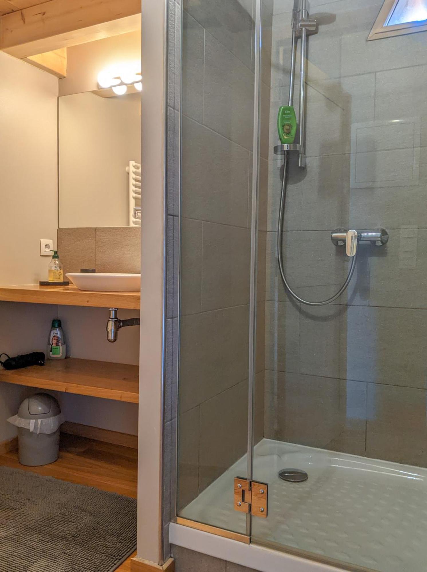 アヌシー Nid Douillet Bed & Breakfast エクステリア 写真